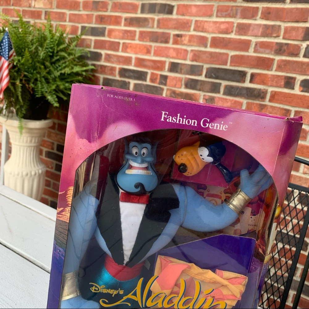 1993 Disney’s Aladdin Fashion Genie Doll - Picture 6 of 6